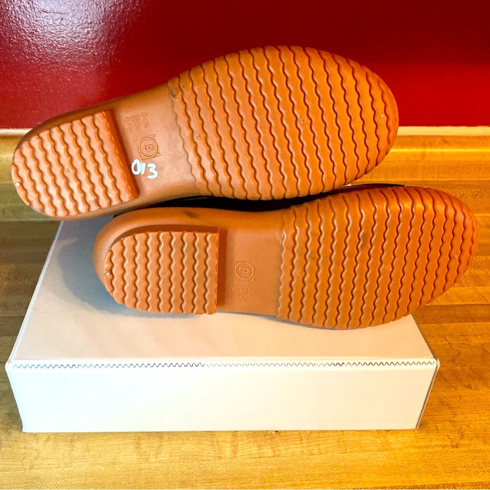 🔴 Duck Boots Waterproof Bottoms Size 6 NWT - Picture 4 of 6